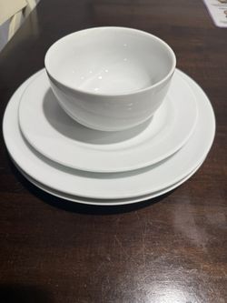 The Cellar Whiteware 4 Piece Dinnerware 