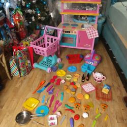 Medium Kitchen Toy And Accessories