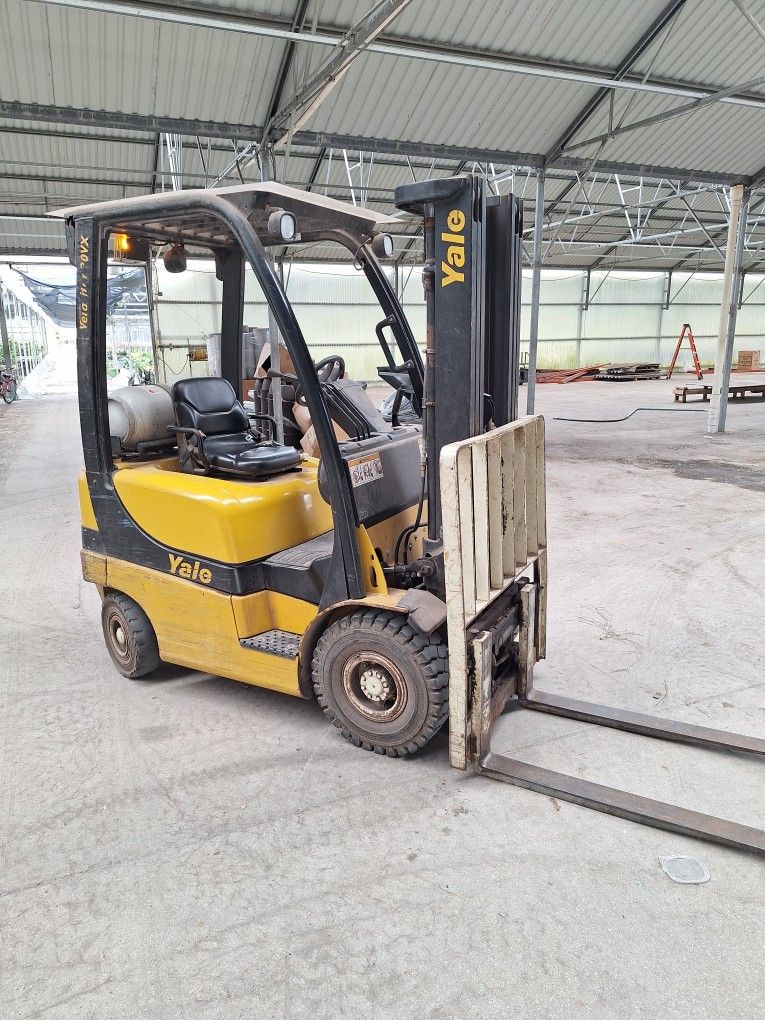 Yale Lift Truck