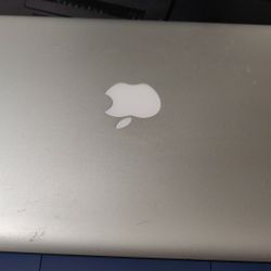 Macbook Pro 13" Late 2008 Intel Core 2 Duo @2 Ghz Processor, 4gb Ram, 320gb HDD, OS X EI Capitan. Comes with Charger.