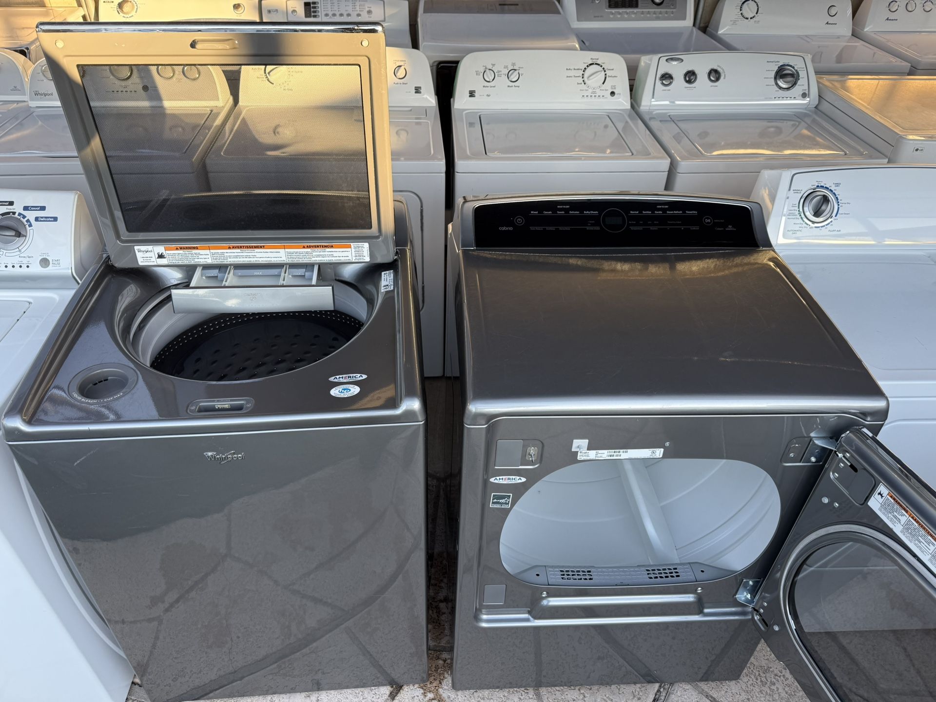 Whirlpool washer and electric dryer He 5.3&8.8 CUFT King Extralarge capacity
