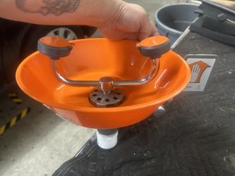 Guardian Eye Wash Station - 1/2 Water Hookup & Drain