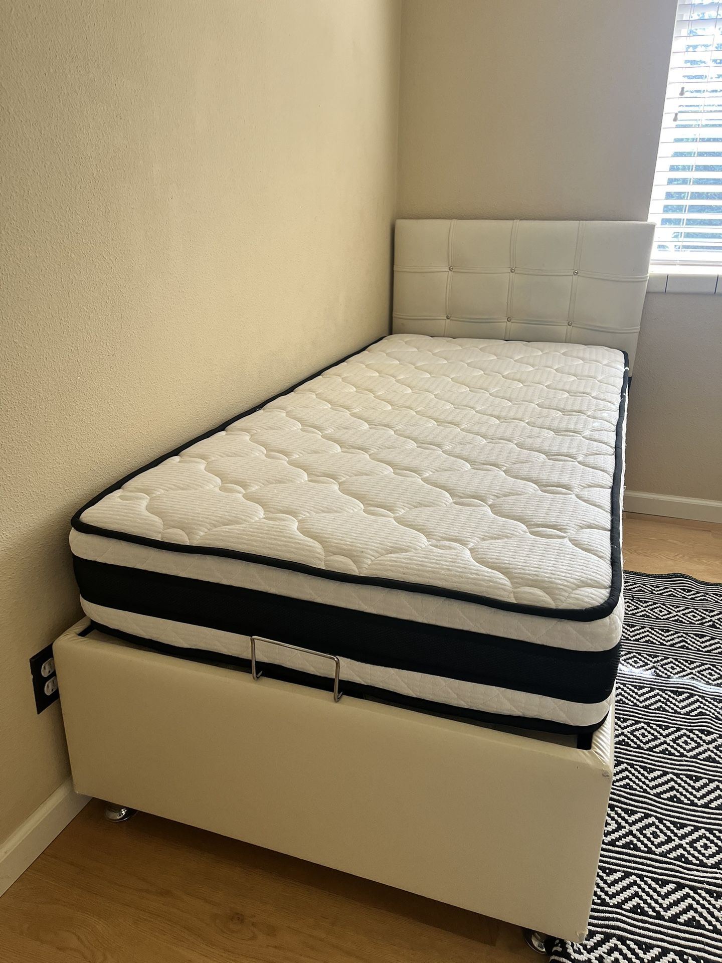 Single Bed With Storage