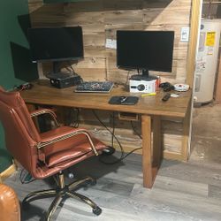 Computer Desk And Chair 