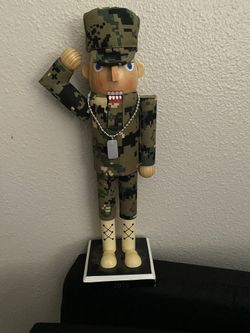 CHRISTMAS WOODEN NUTCRACKER - 14" ARMY MAN WITH DOG TAGS