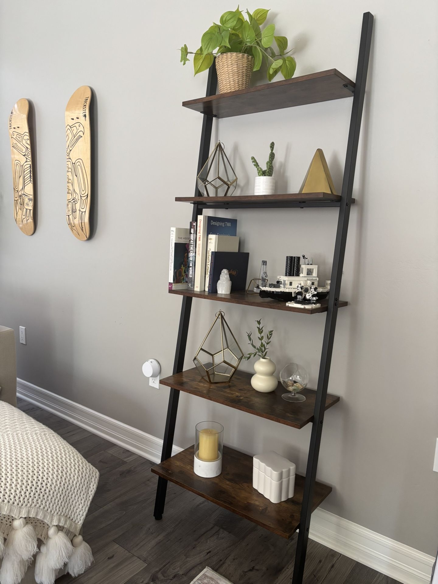 Solid wood leaning bookcase