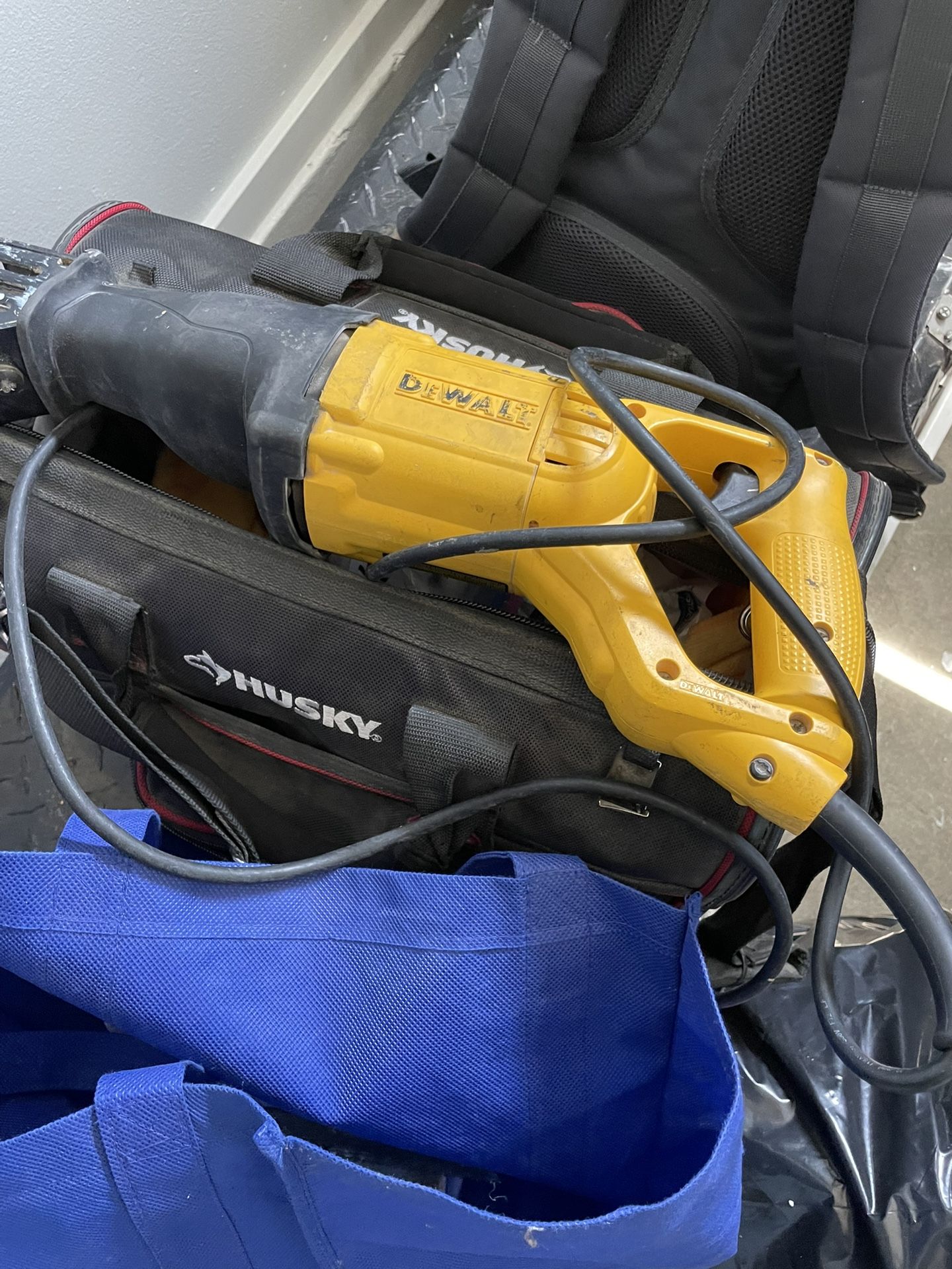 Dewalt 12-Amp Reciprocating Saw DWE305