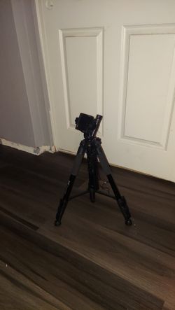 JJC Tripod With Remote Control