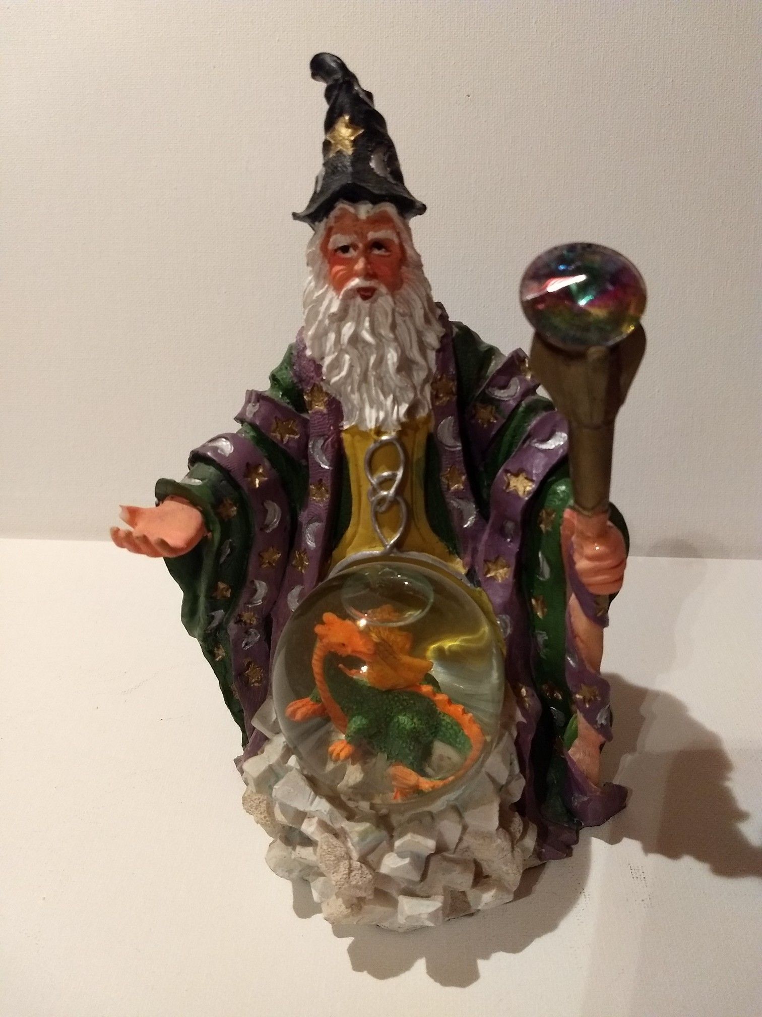 Statue Collectables...Figurine Collector - Wizard detailed ceramic