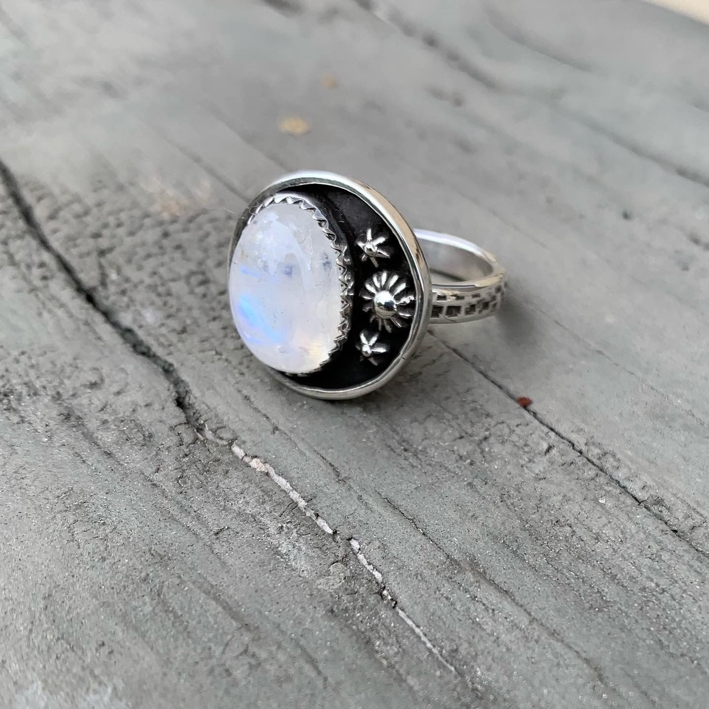 Moonstone sterling silver ring- NEW sz7