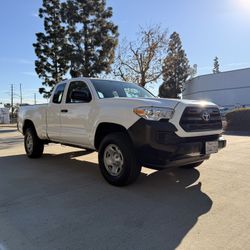2016 Toyota Tacoma - 6ft Bed - Clean Title - Free Warranty!!!