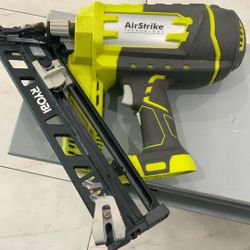 RYOBI ONE+ 18V P330 AirStrike 15 Gauge Cordless Finish Nailer