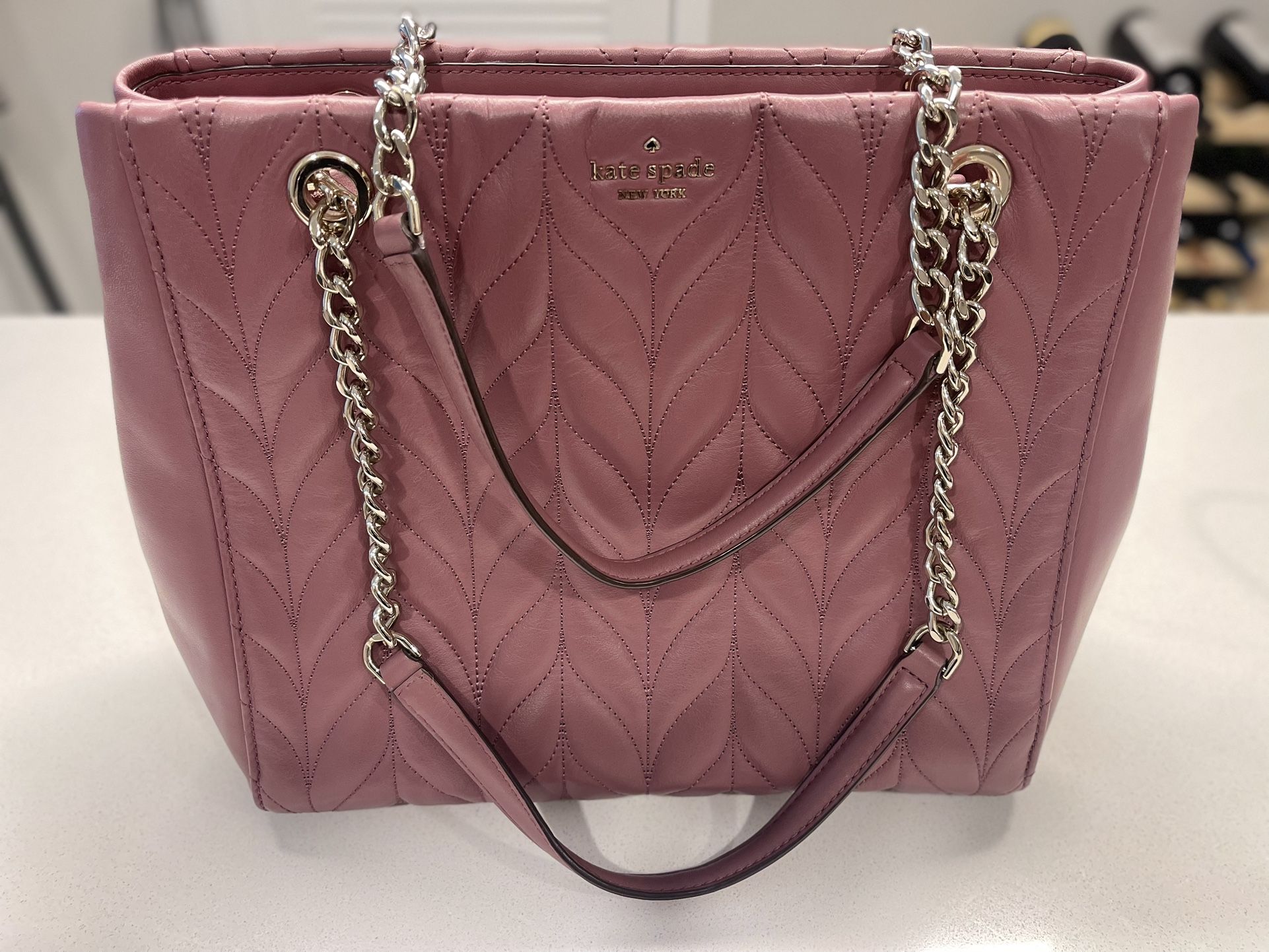 Kate Spade Carry Tote- Muave 