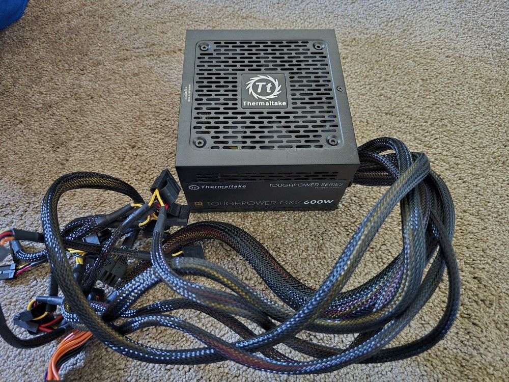 Thermaltake Toughpower GX2 600 Watt Power Supply