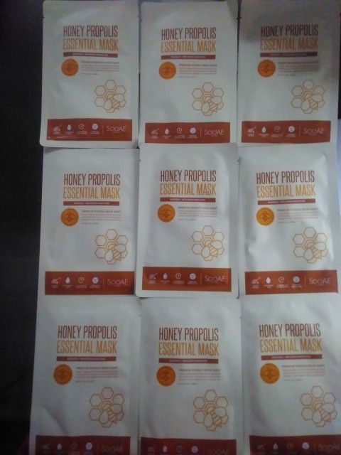 Face Mask Pack Of 9 Only $10!!! Face Mask Hydrating Smooth Honey 🍯
