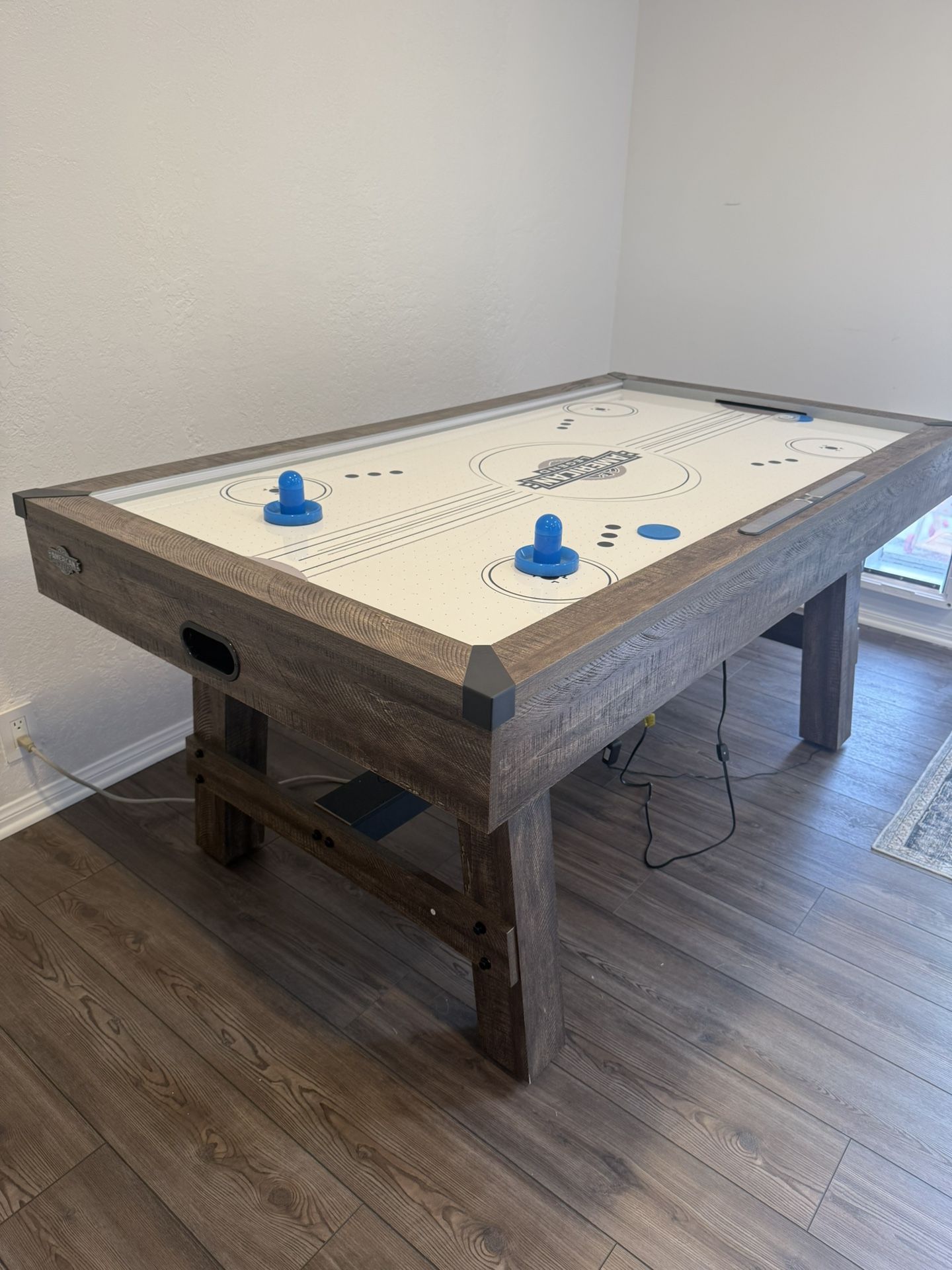 Air Hockey Table