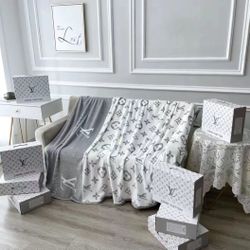 Beautiful Gray Twin  Lux Blanket 