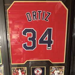 David Ortiz Signed & Framed Red Sox Jersey