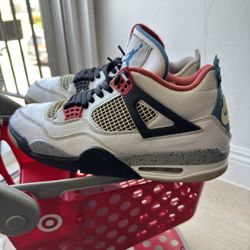 Jordan 4 Retro
