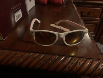 Pink reflection sunglasses