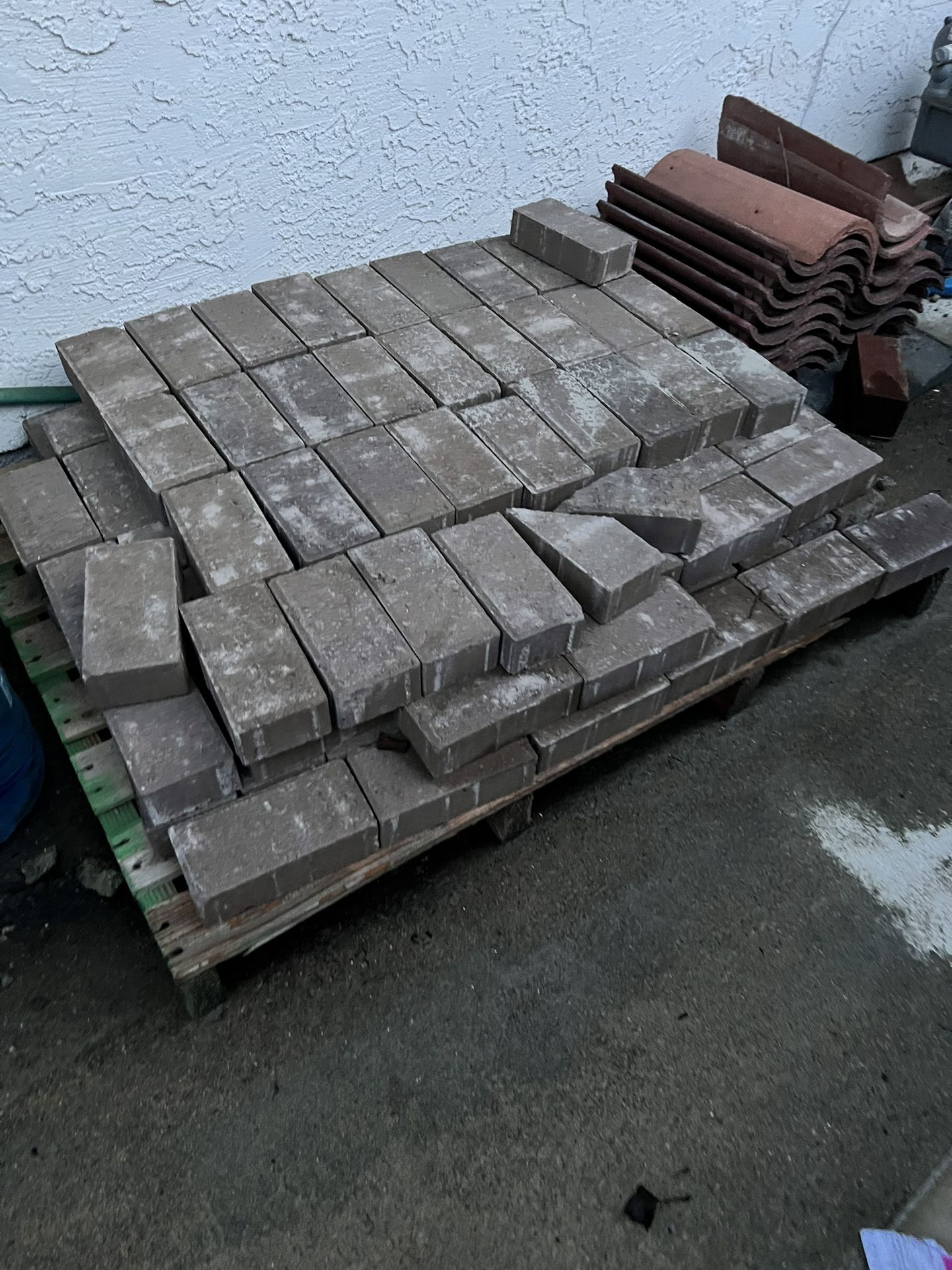Bricks for Sale in San Diego, CA - OfferUp