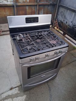 Frigidiare stove