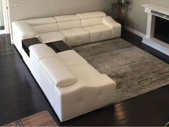 Large sectional sofa (PICKUP ONLY!)