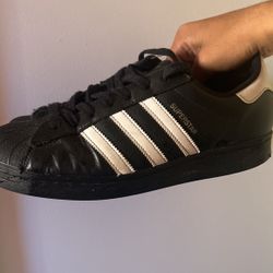 Adidas superstars