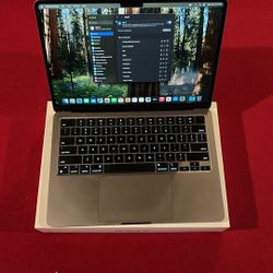 2022 MacBook Air 16gb Ram 512gb SSD
