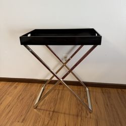 Kate and Laurel Heller Wood and Metal Tray Table, Black/Silver