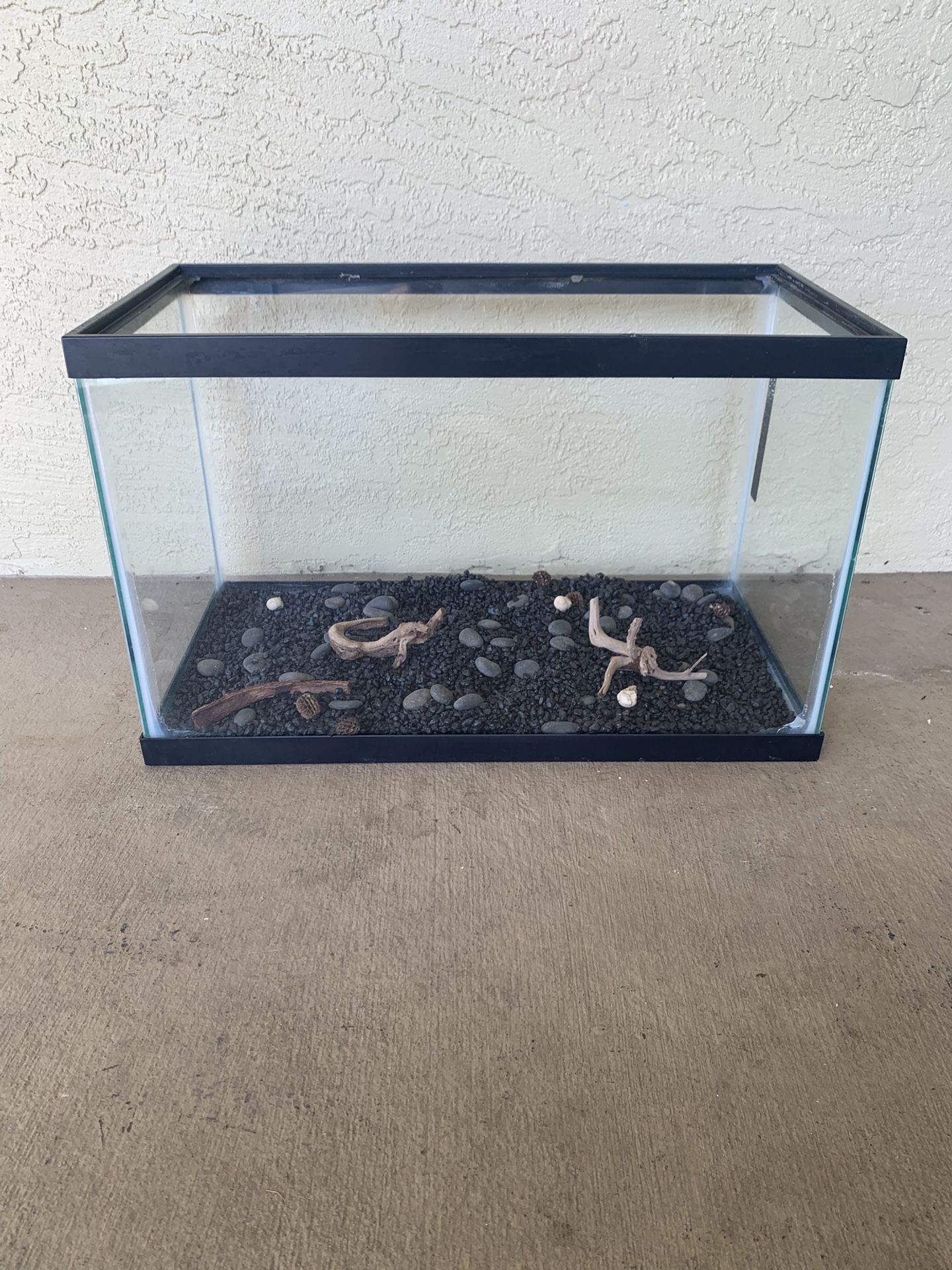 10 Gallon Fish Tank