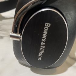 Bowers And Wilkins P5 Headphones 