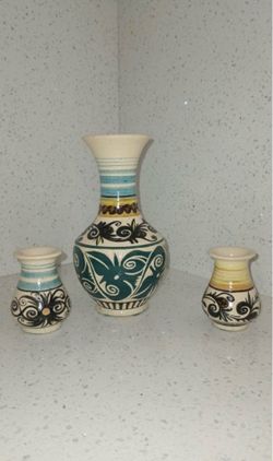 Mexican-style ceramic vases