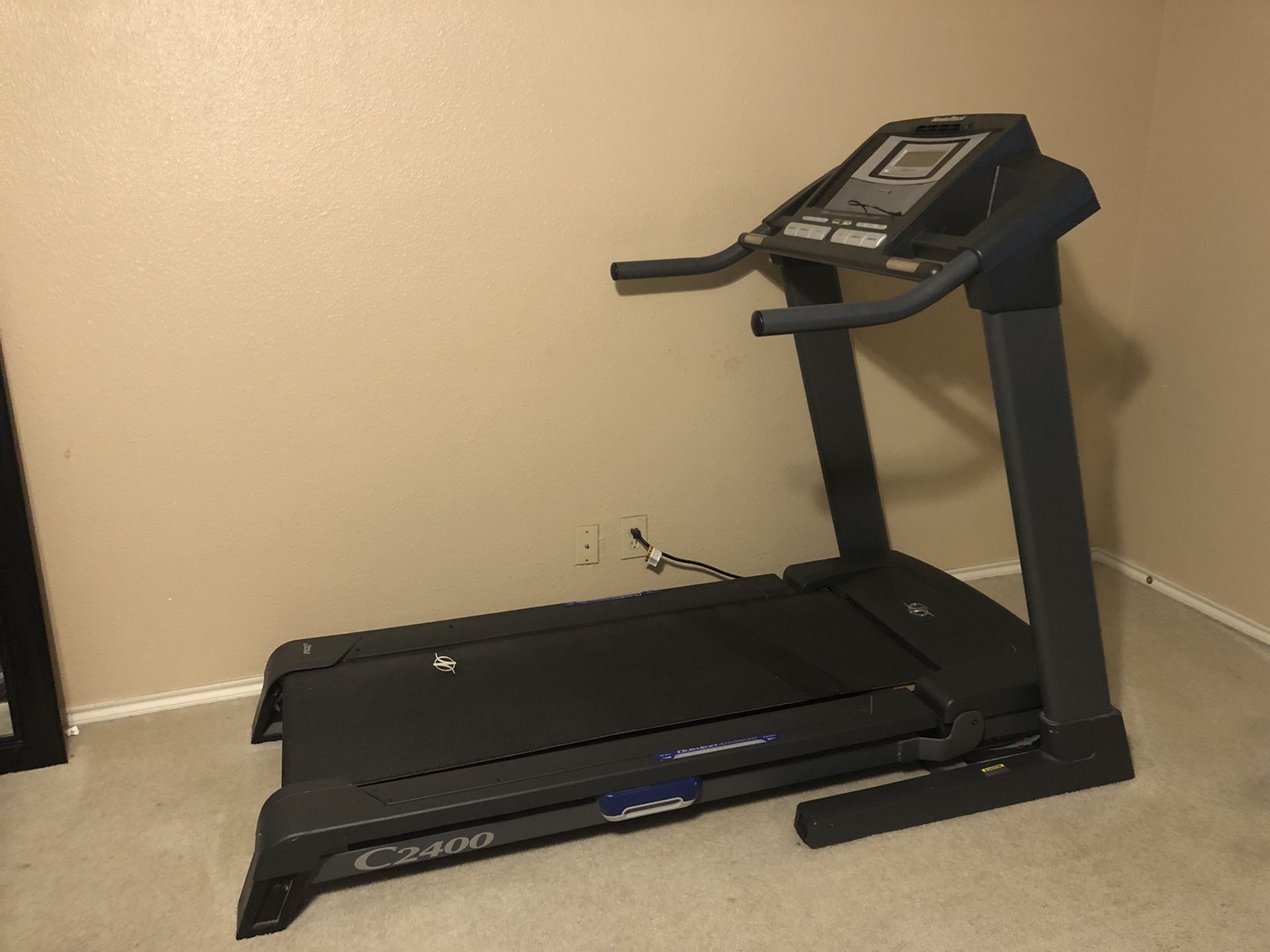 NordicTrack c2400 Treadmill for Sale in San Antonio TX OfferUp