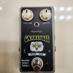 Gnarly Bee Retro Fuzz Fuzzrite 