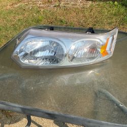 Saturn 03 To 07 Head Light 