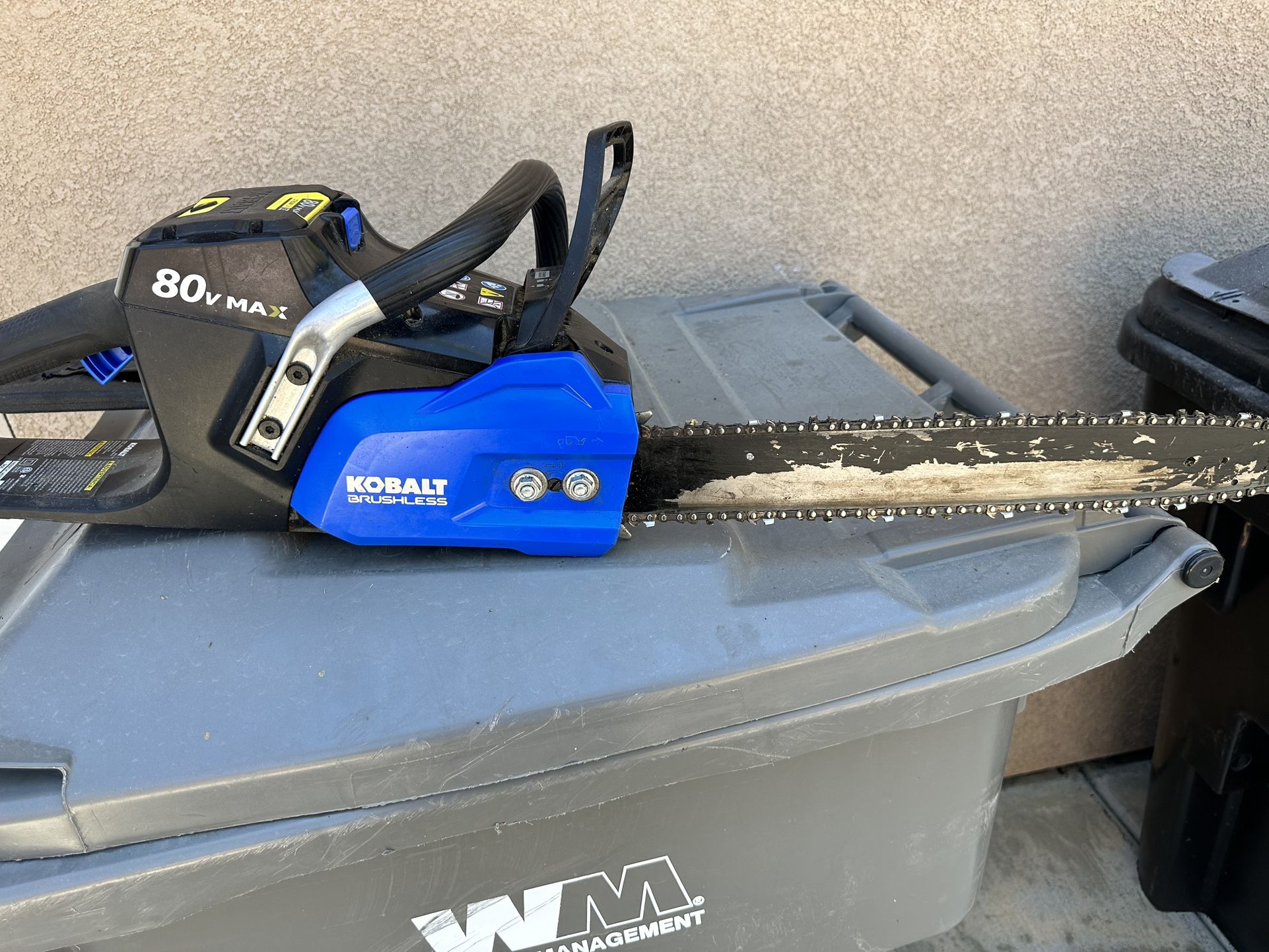 Kobalt 80- Volt Chain Saw -with Charger & 2 Batteries