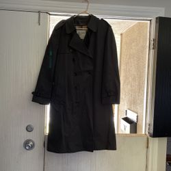 London Fog Trench Coat 42 Reg