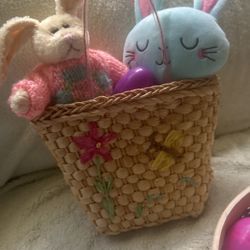 Easter Child’s Purse Hand Weaved With Butterfly And Flour