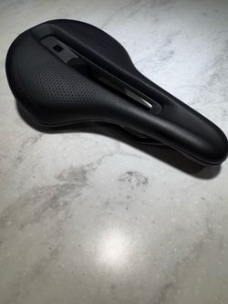 Bontrager Verse Elite Trail Bike Seat/Saddle