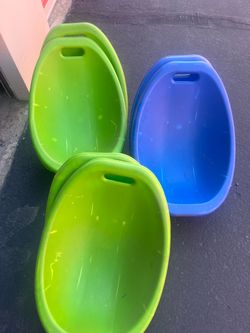 Flexible seating (scoop rockers)