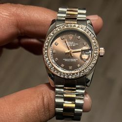 Women’s Rose Gold/Chocolate  watch. 