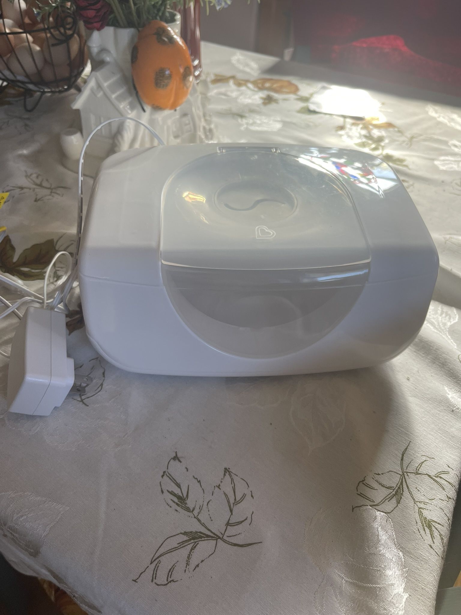 Like New only used a few times . Baby wipes warmer. $15. Pickup area everett/ pinehurst area  