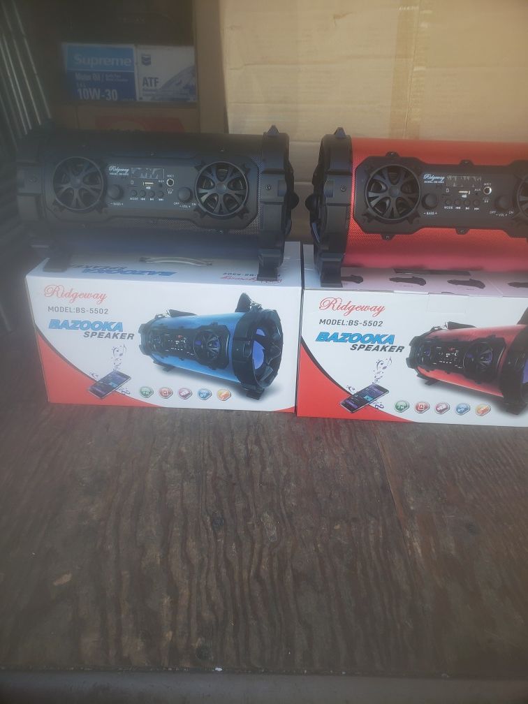Ridgeway bazooka cheap speaker 5512