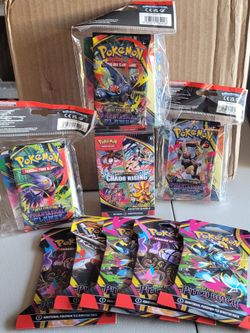 POKÉMON LOT: Chaos Rising Bundle, 5 Pitch Black Boosters, 3 Phantasmal Flames Boosters w/binder. $90
