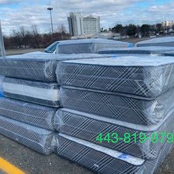 Queen Mattress ( Double Sided) With Free Box Spring - Free Delivery 🚚 Today To Reasonable Distance