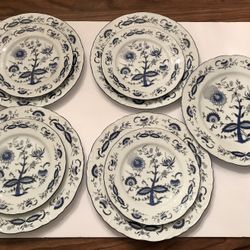 House Of Prill Porcelain 5 Dinner & 4 Salad Plates Blue Onion Design
