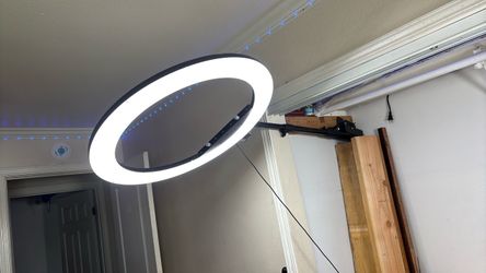 ring light (cheap)