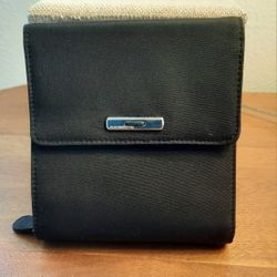 Liz Claiborne Clutch Wallet