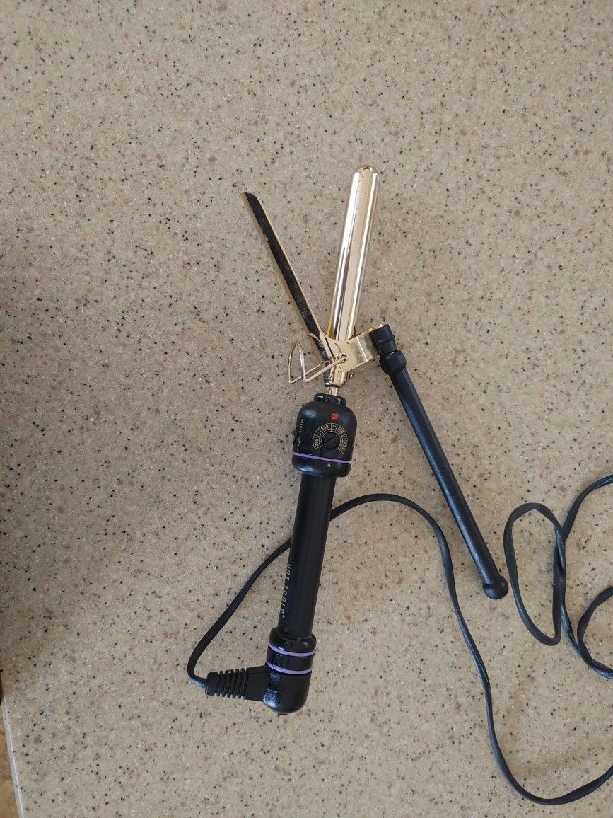 Hot Tools Curling Iron